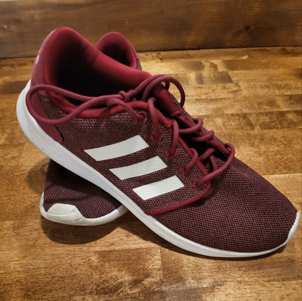 Womens Adidas size 7